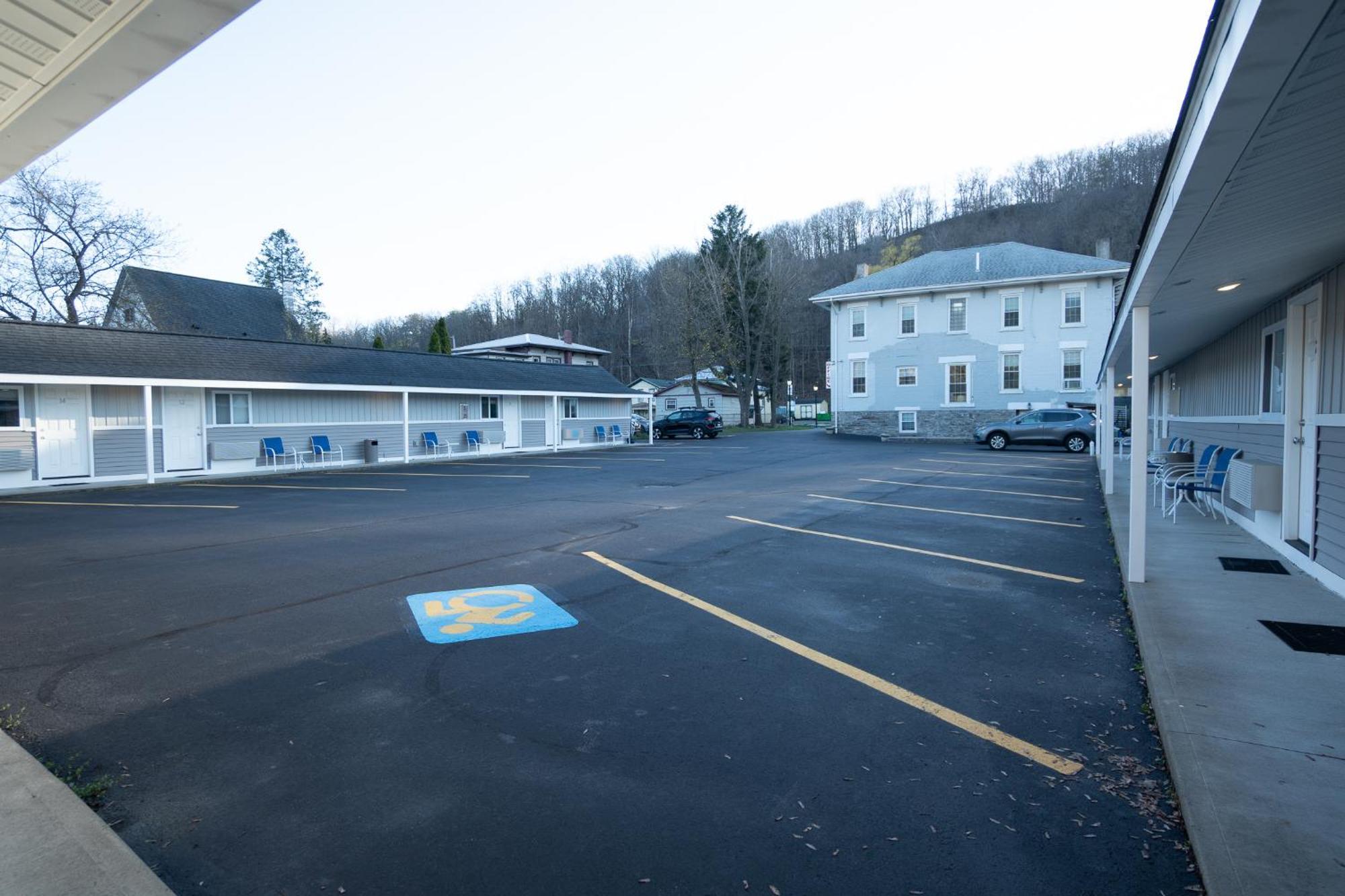 Watkins Motel Watkins Glen Eksteriør billede